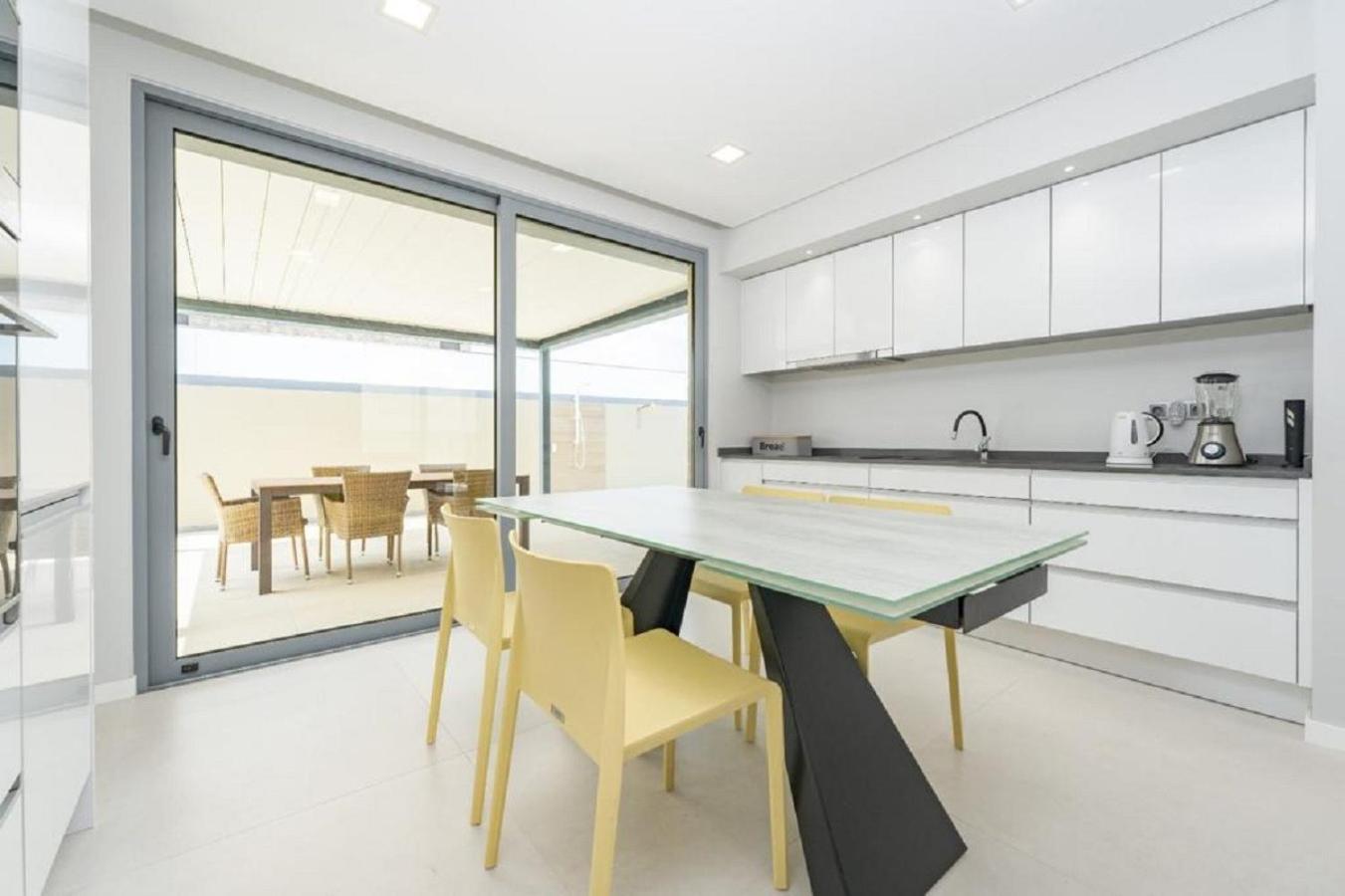 Golden House By Madeira Sun Travel Holiday home